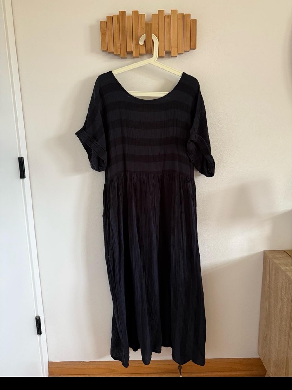 Curator sf Perry dress - Picture 2 of 5